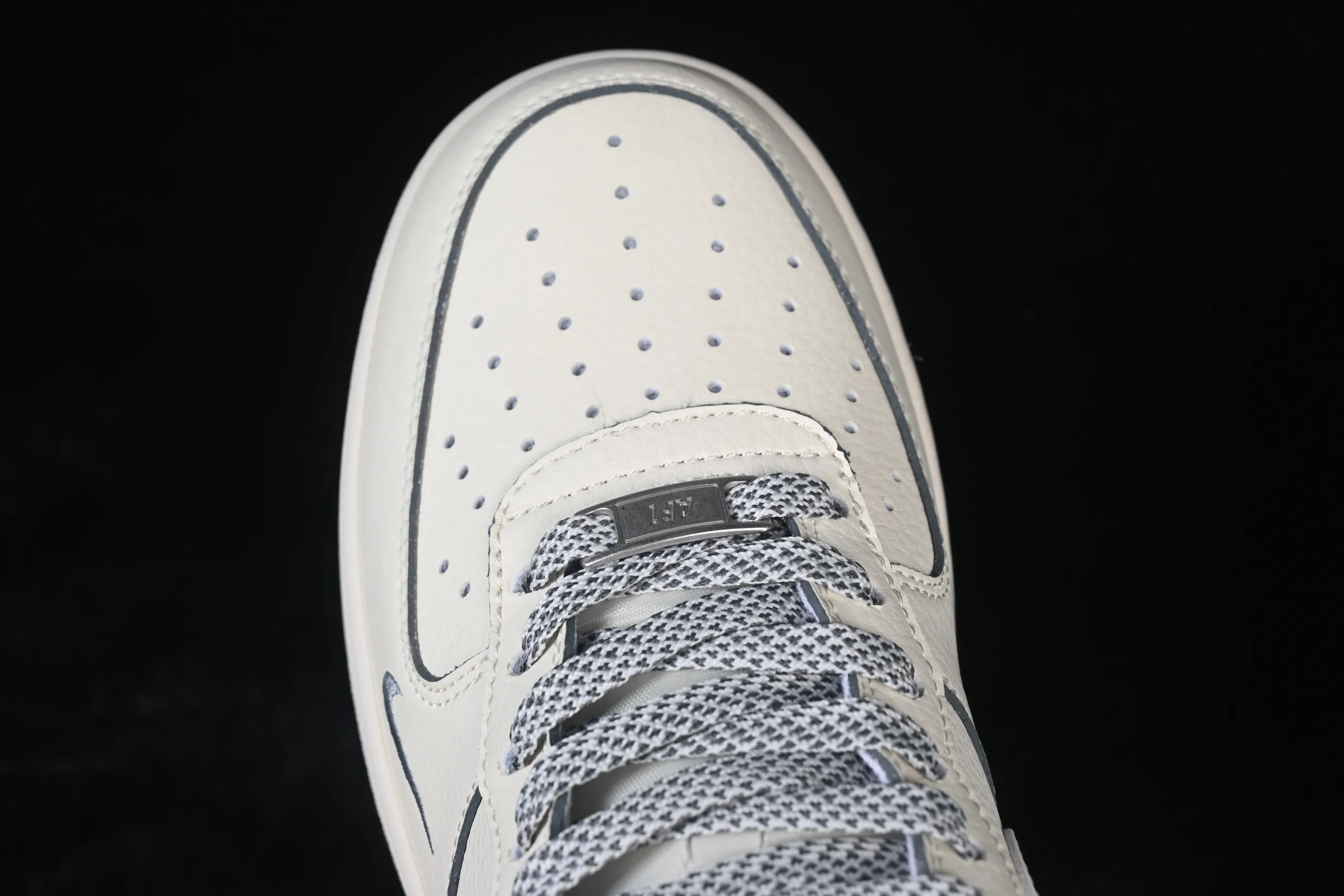 All categories Nk Air Force 1 Air Force series Nk Air Force 1 Low Air Force low top Nike Air Force 1'07 Low North Face co-branded beige mesh Air Force 1 low top casual sneakers JP8028-058